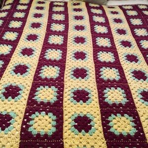 Vintage Granny Square Crochet Throw,56” x66”